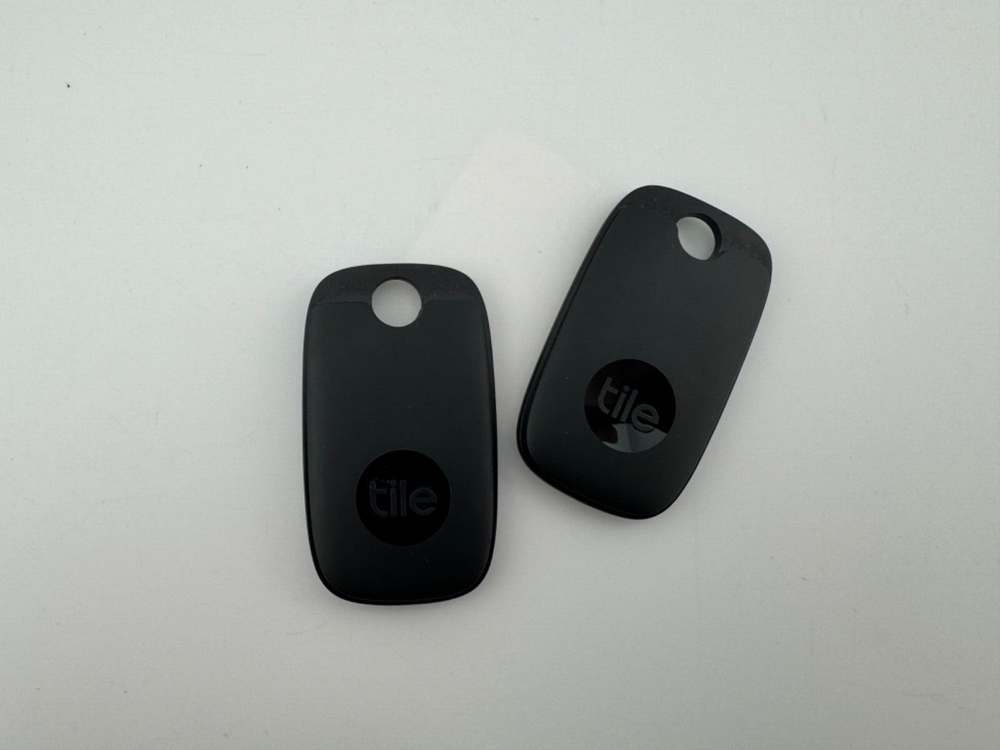 [2-PACK] TILE PRO (BLACK) 2022 BLUETOOTH TRACKER FINDER - [RE-43001] - [USED]
