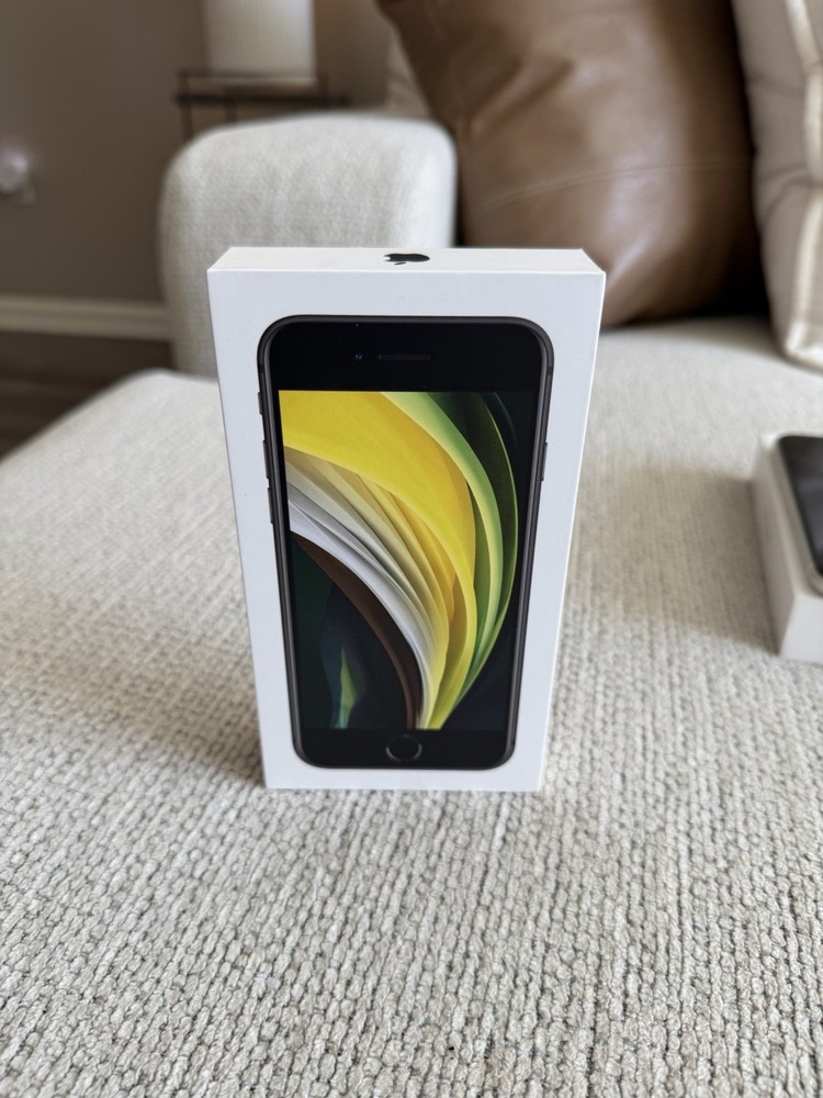 iPhone SE Box