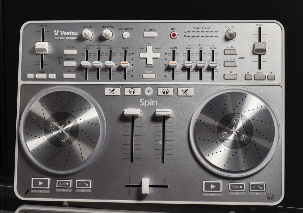 Vestax Spin USB MIDI/AUDIO DJ Controller for Mac computers