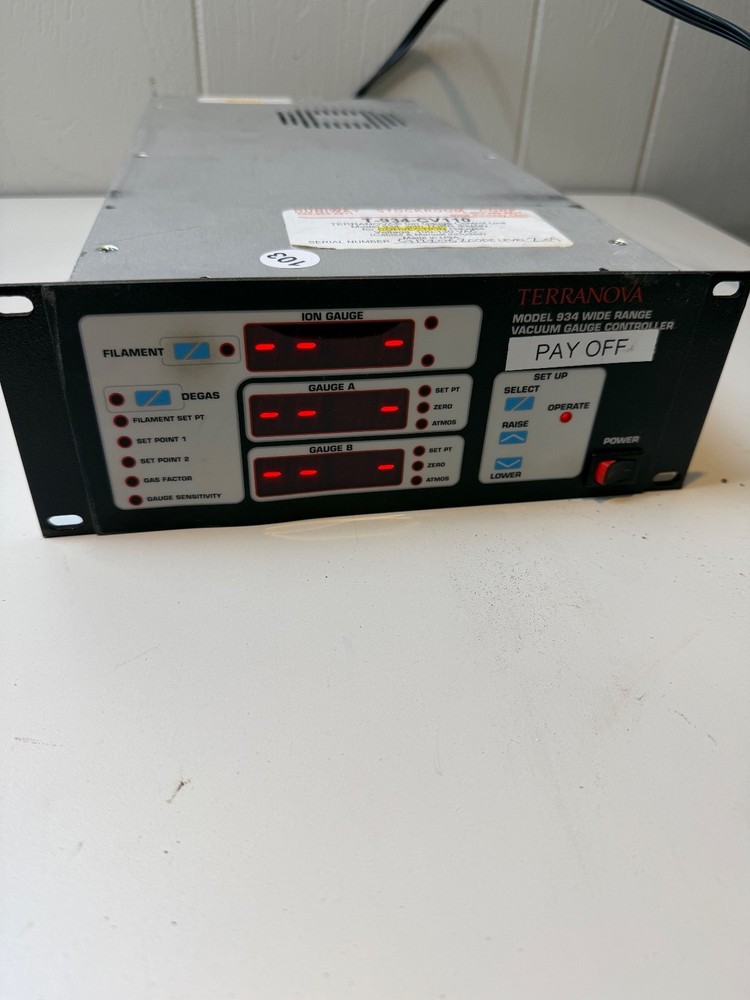 Terranova Model 934 Wide Range Vacuum Gauge Controller