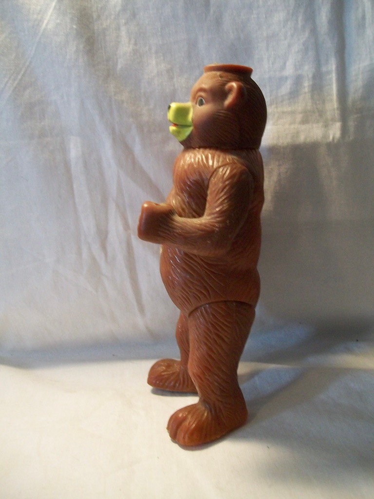 SMOKEY THE BEAR / THE REBEL 8" ACTION FIGURE. - DAKIN & COMPANY Hong-Kong *