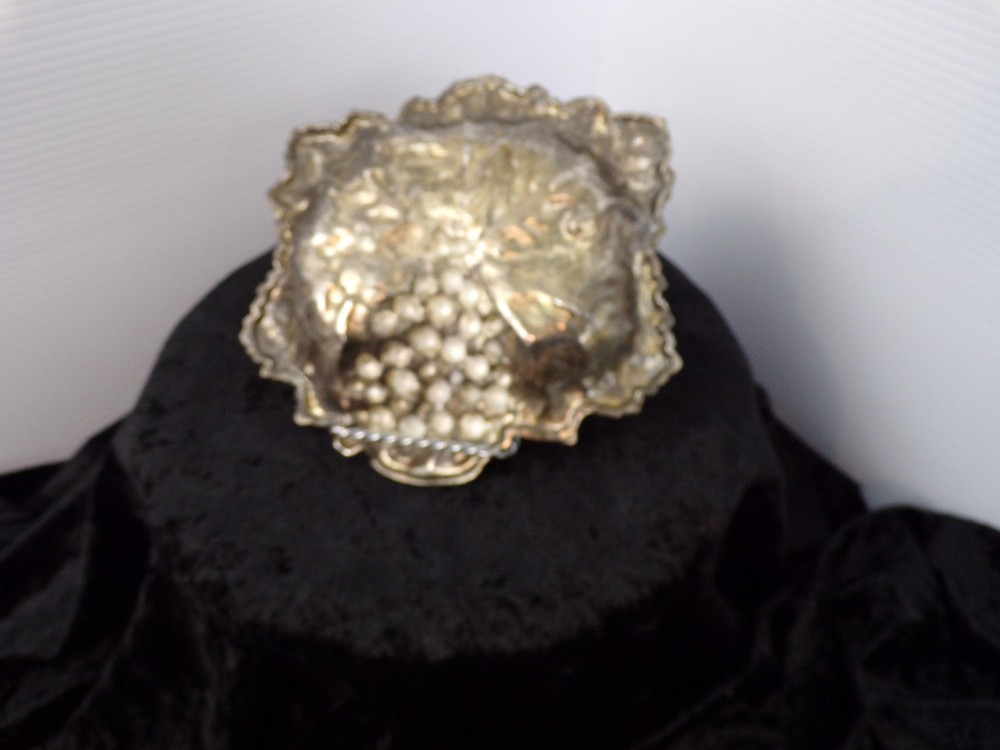 GODINGER SILVER PLATE GRAPEVINE Design GRAPE LEAF Serving Dish Tray 7"