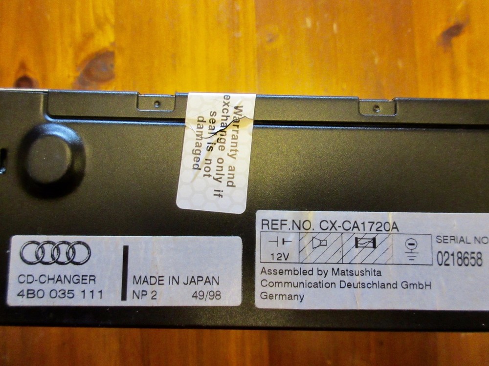 Audi 6disc cd changer trunk box MADE IN JAPAN