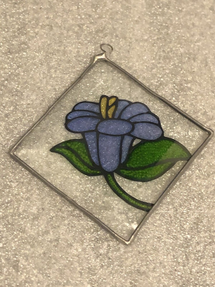Small Diamond-Shaped Glass Flower Suncatcher