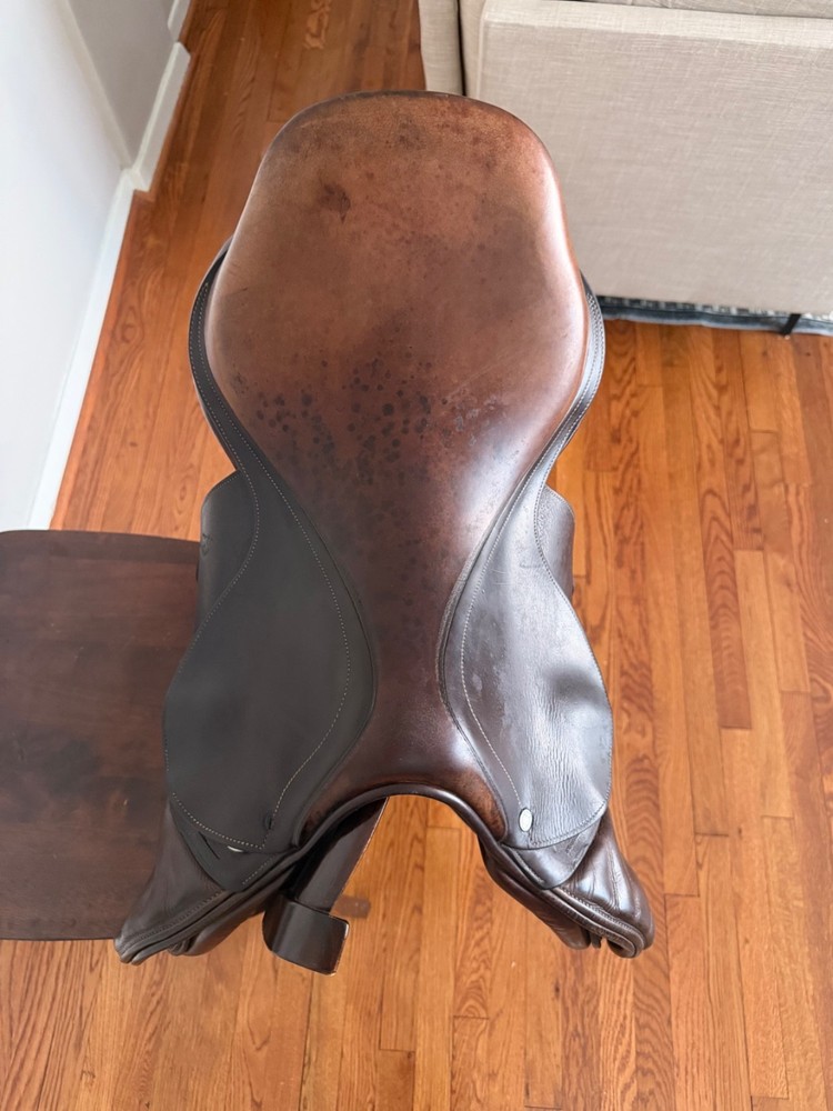 2001 Antares 17.5 close contact saddle