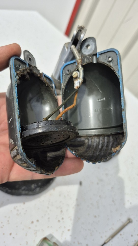 Untested Shure Bros. Model 708A Stratoliner Microphone