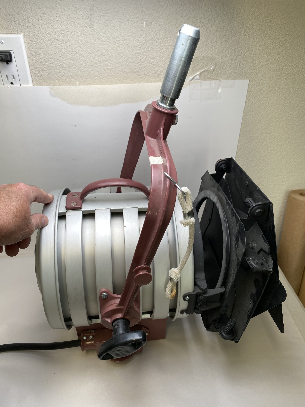 Mole Richardson 5291 2000W 8" Junior Cool Solarspot UNTESTED