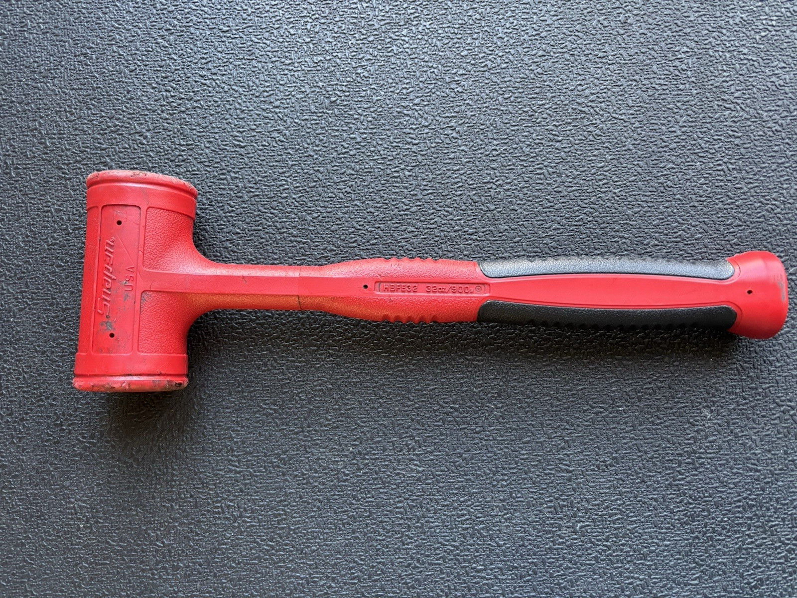 Snap-On Tools HBFE32 Soft Grip Dead Blow Hammer Mallet 32 oz RED USA