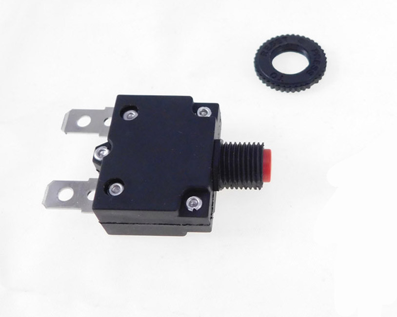 PROCRAFT MR1-15A 15A Panel Mount Circuit Breaker / Overload Protector