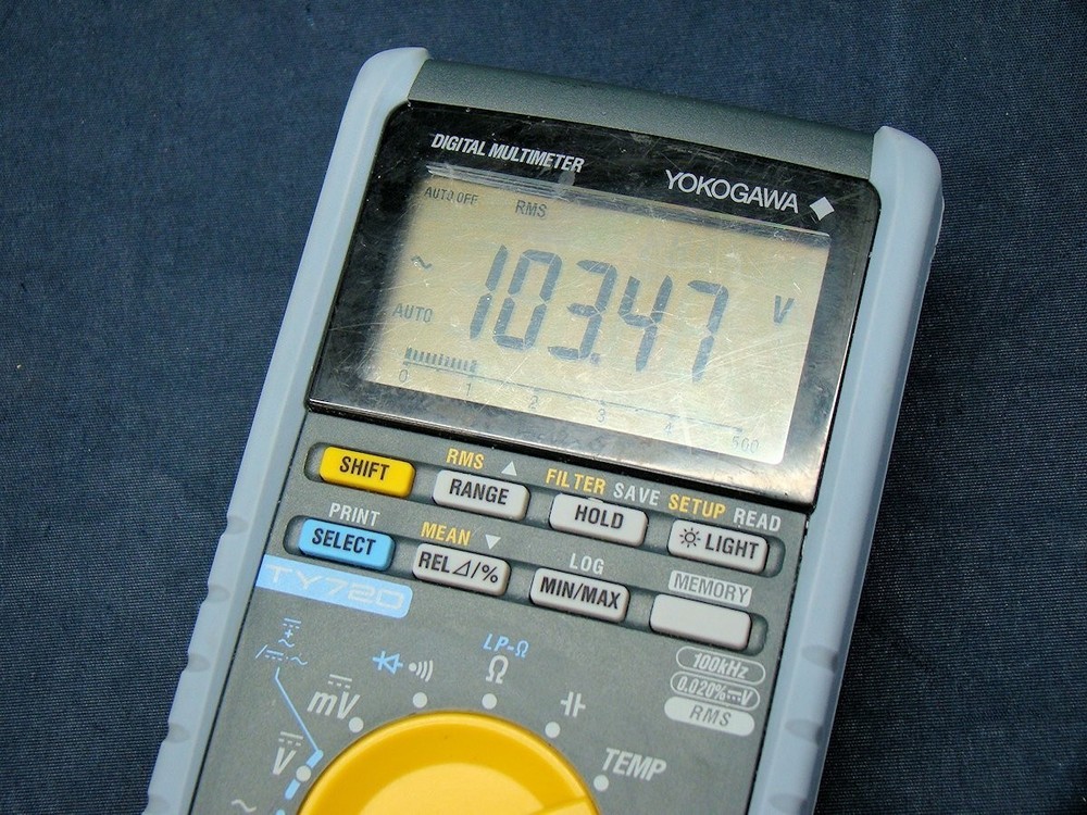 Yokogawa TY720 Digital Multimeter Voltage Tester Handheld Tested Working