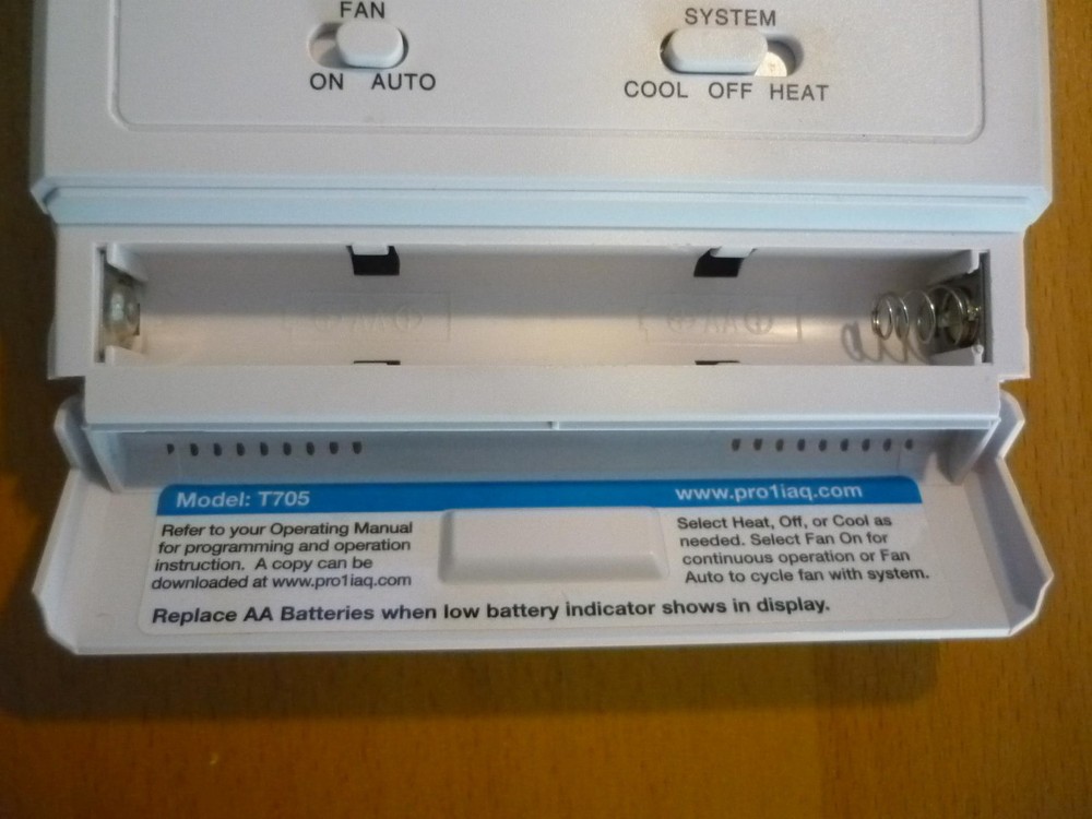 PROTECH Pro1 IAQ T705 - Programmable Digital Thermostat