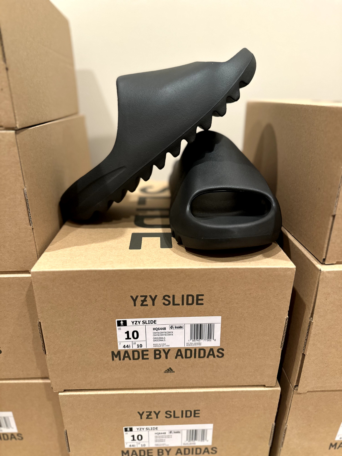 Adidas Yeezy Slide Onyx Sizes 5-13 (100% AUTHENTIC|BRAND NEW|FAST SHIP|HQ6448)