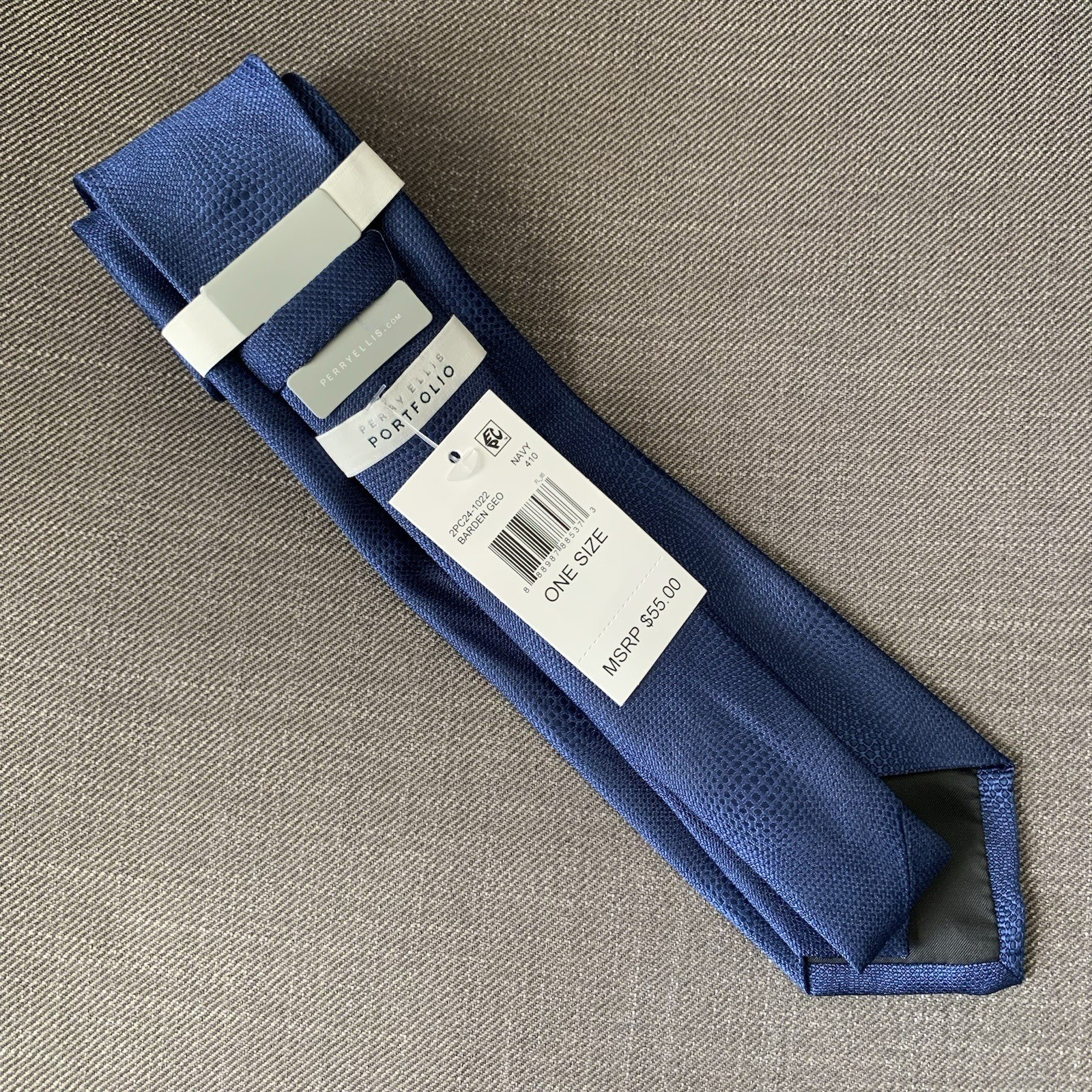 Perry Ellis Men's Neck Tie Navy Blue Barden Solid Geo MSRP $55