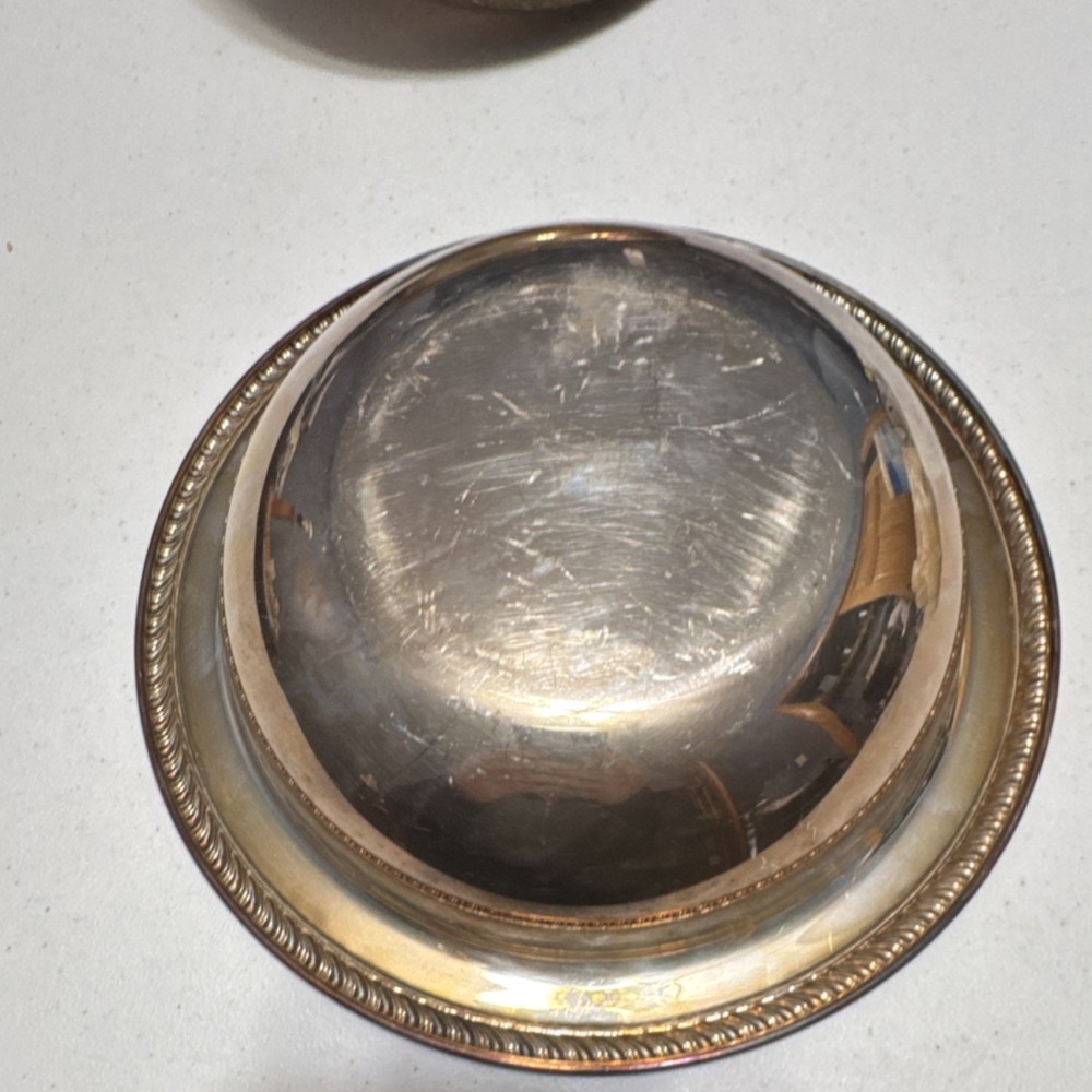 Wm. Rogers Silverplate Covered Bowl 862