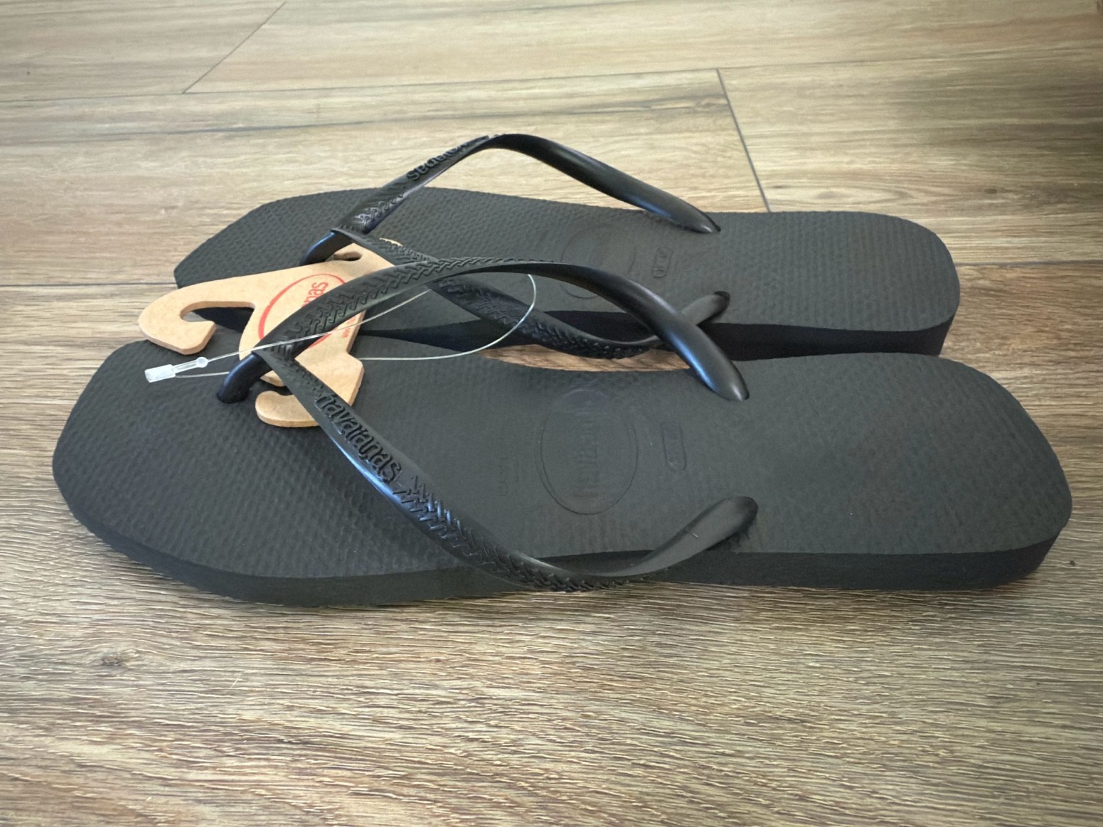 NEW Havaianas Women's Slim Square Solid Black - 100% AUTHENTIC (FREE SHIPPING)