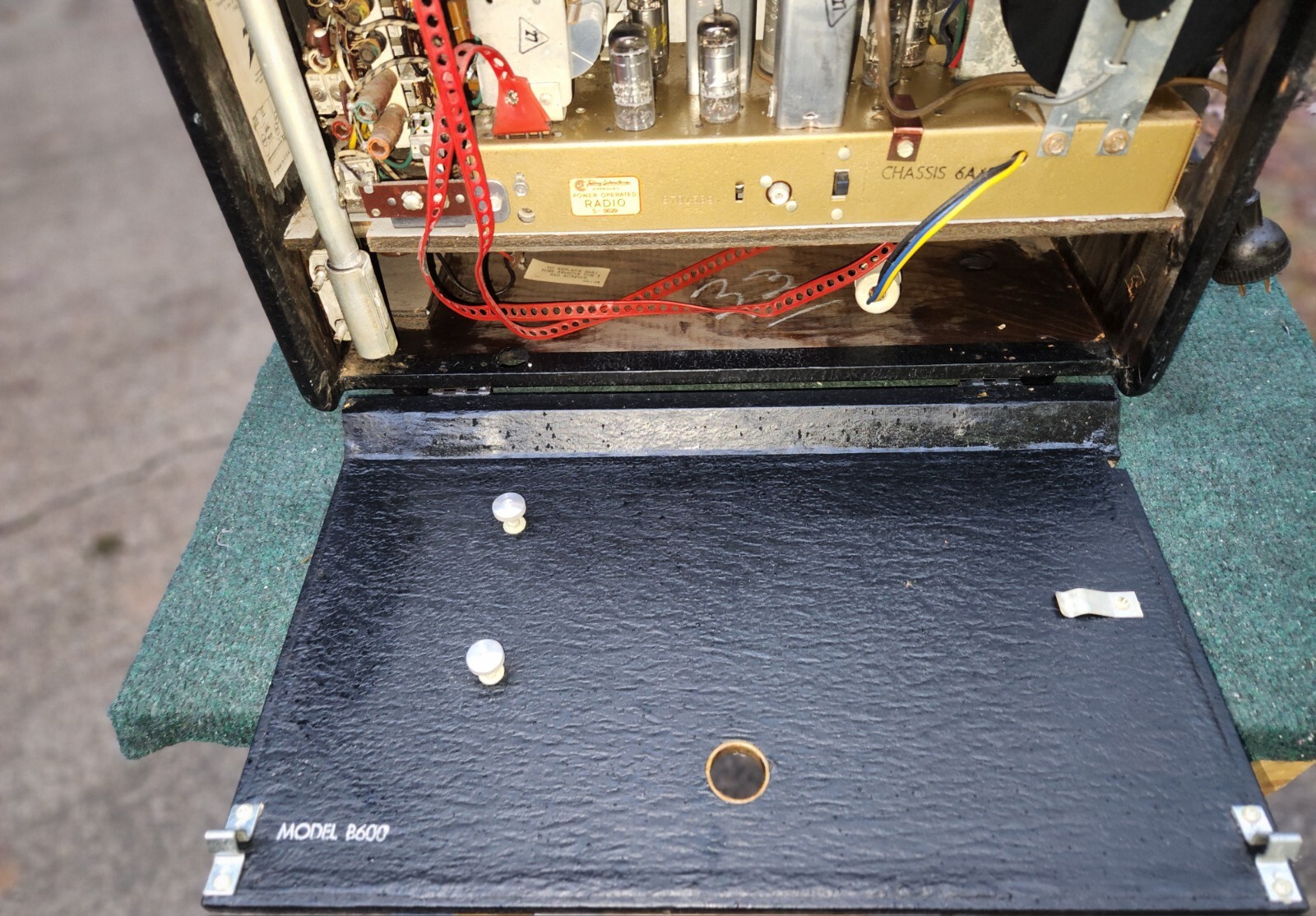 Mid-Century ZEINTH TRANSOCEANIC Multi-Band Radio ~ Model B600 ~ 1959/1962