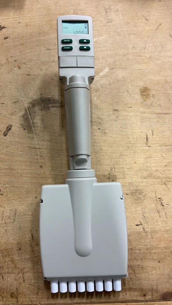 Rainin EDP3-Plus and basic Electronic Pipettes With Charger