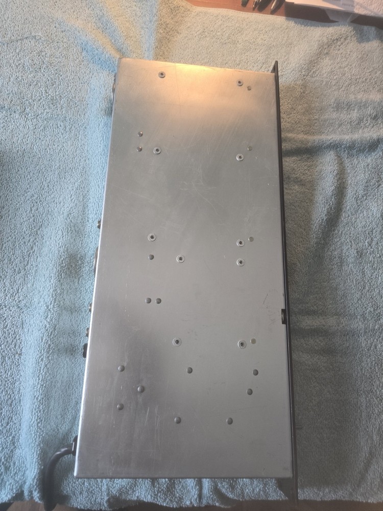 Shure Sr 107 PARAMETRIC EQ