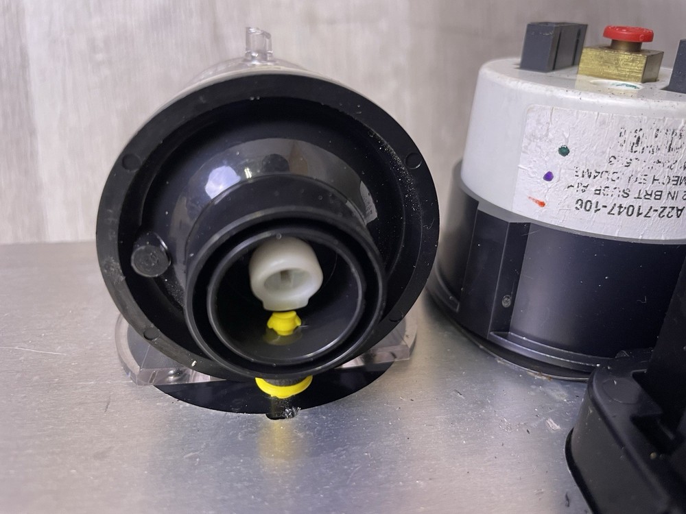 FREIGHTLINER CASCADIA SWITCH GAUGE PANEL OEM