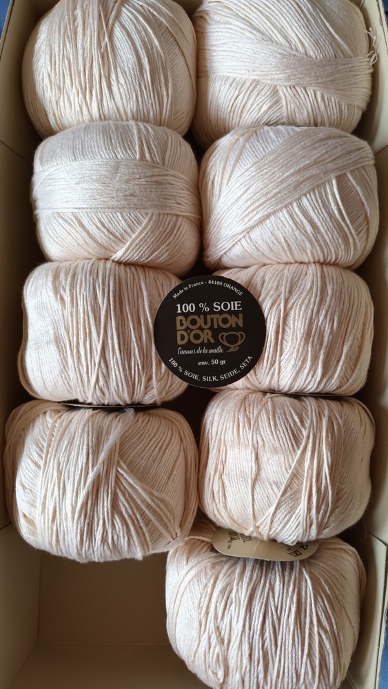 Silk 100% Gold Button, 513gr.