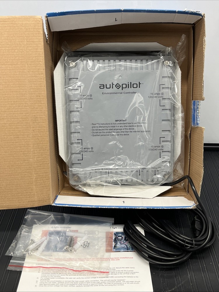 AutoPilot 8 Light Controller APCL8DX (120/240V) 8000 watt HID Controller