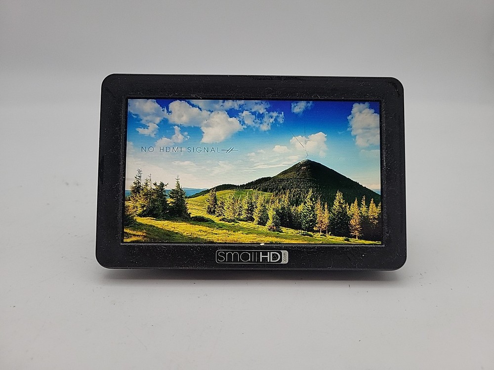 SmallHD Focus 5" On-Camera IPS Touchscreen (Cracked)