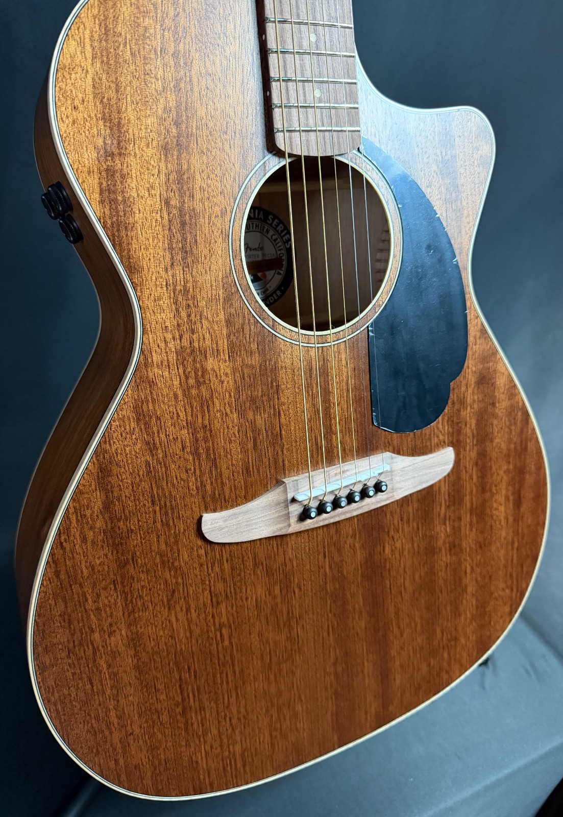 Fender Newporter Special Grand Auditorium Acoustic-Electric Guitar w/ Bag (061)