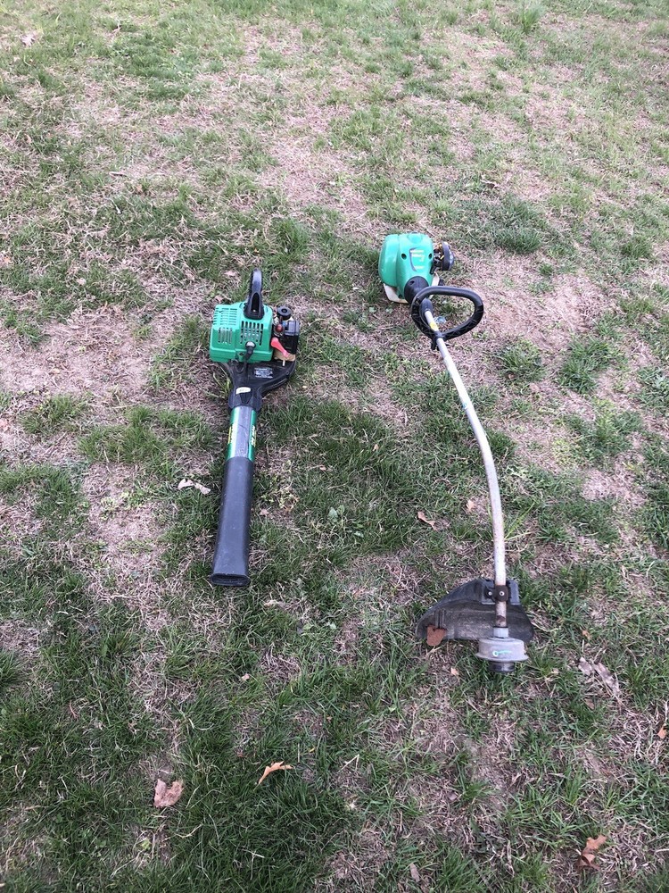 Weedwhacker & Leaf Blower ￼