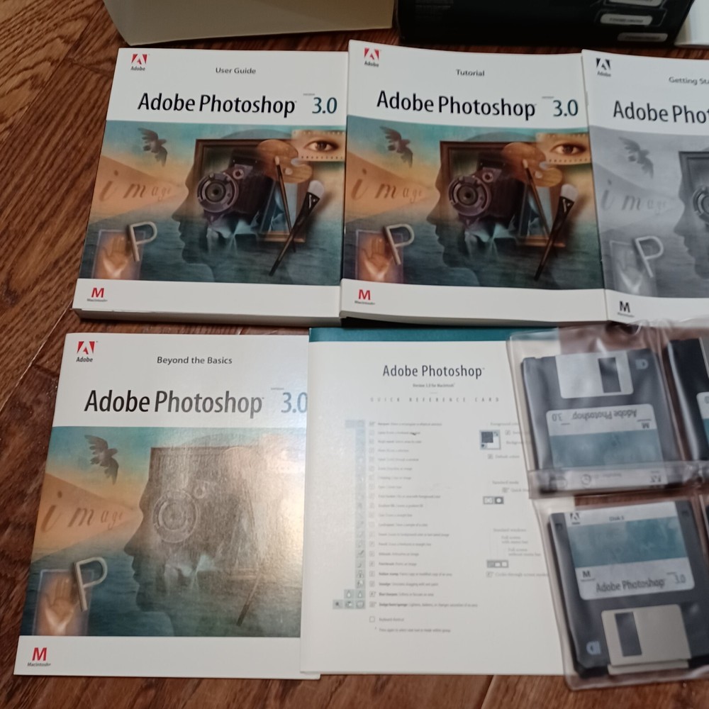 Vintage Lot Of Computer Programs, Booklets & softwares. Microsoft, Macintosh.