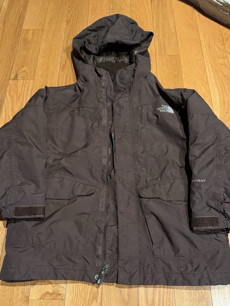 Boys medium North Face HyVent prodigy coat-brown