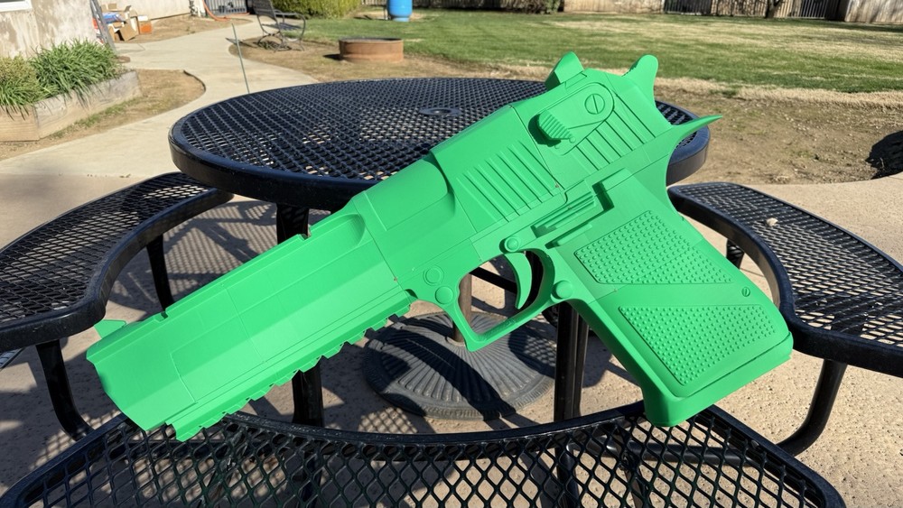 Desert Eagle Giant Display Pistol DIY Paint Model