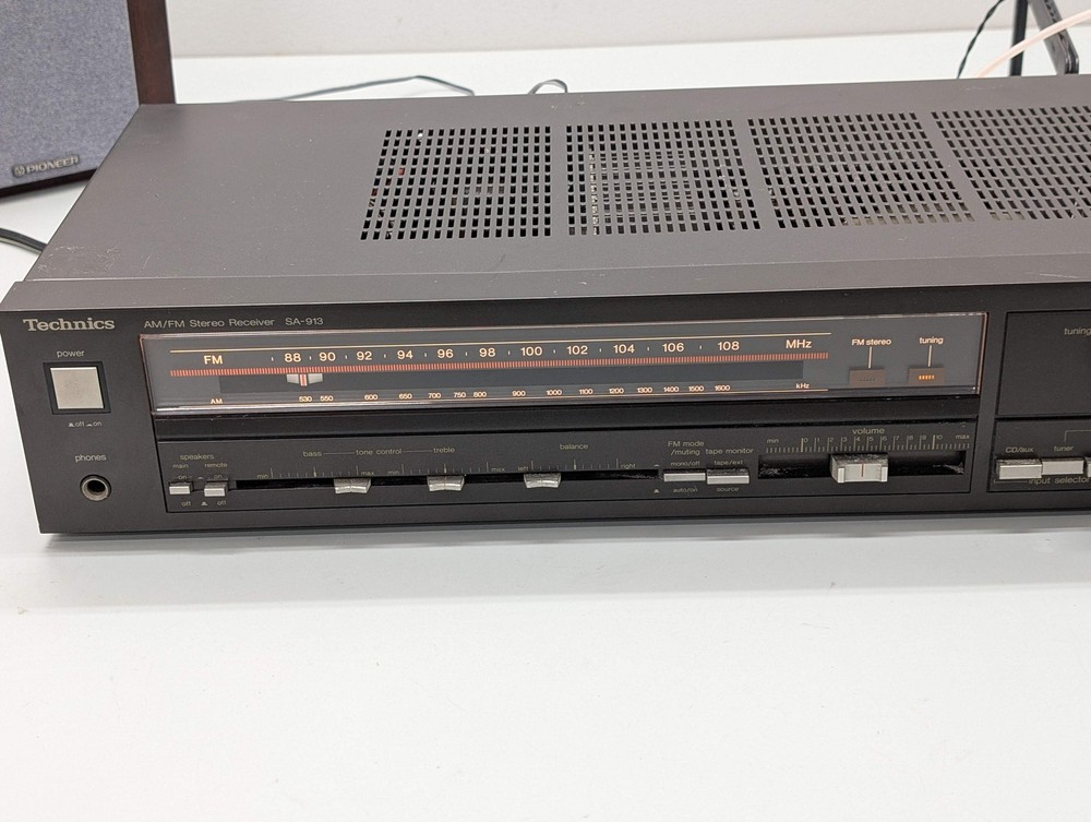 Technics SA-913 Stereo Receiver 70 Watts - Mag Phono Input - Compact - Very Nice