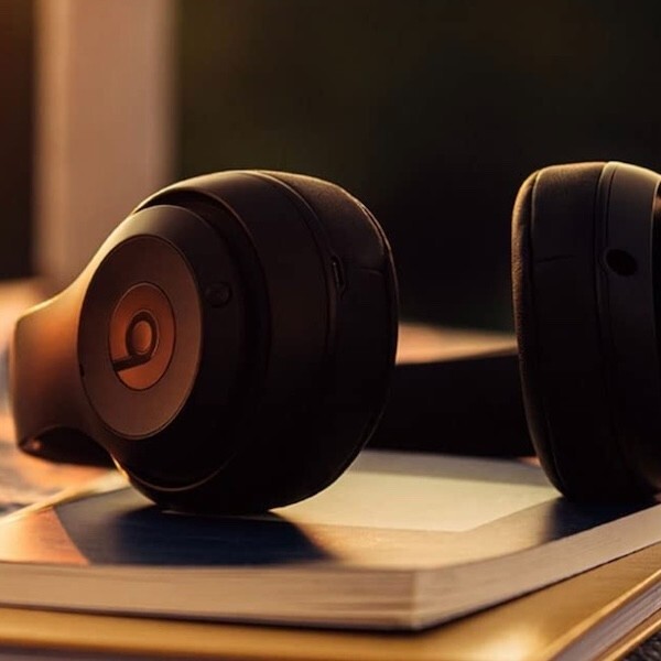 Beats Studio Pro Wireless Bluetooth On Ear Headphones - Deep Brown - New Sealed
