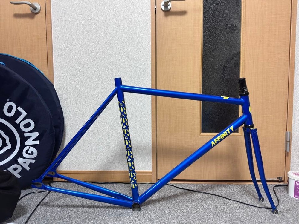 AFFINITY METROPOLITAN 10th anniversary model frame set