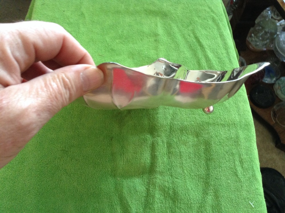 Silver plated leaf shaped dish
