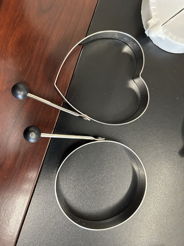 Stainless Steel Egg Or Pancake Mold With Handle