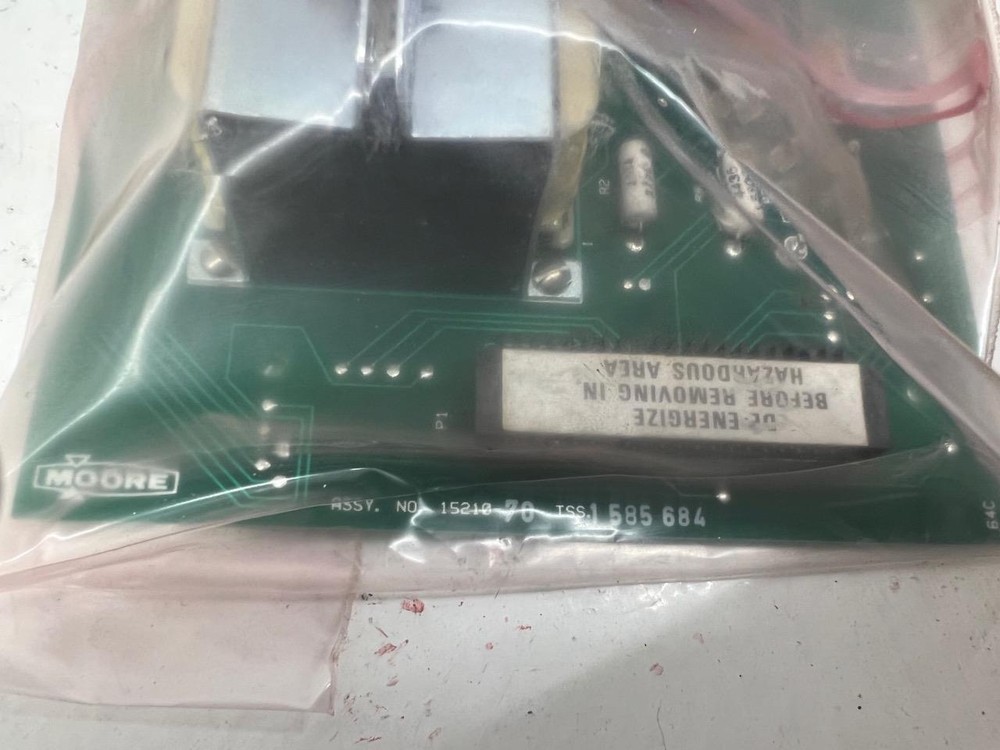 Moore Products 15210-70 (PCB) Printed Circuit Board Base 115V