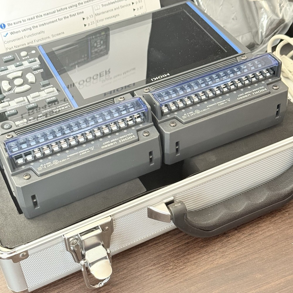 Hioki Data Memory Logger HiLogger LR8450 With (2) Voltage Temp Unit U8550