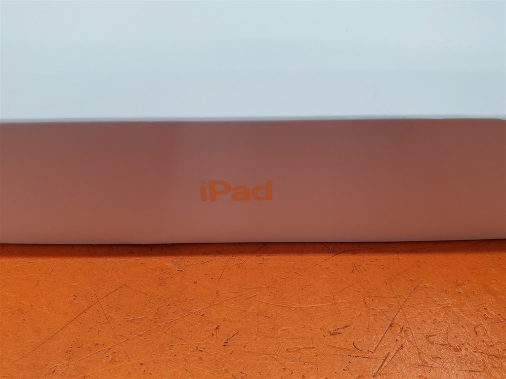⭐️⭐️⭐️⭐️⭐️ **EMPTY BOX** 64 GB iPad Air A2152