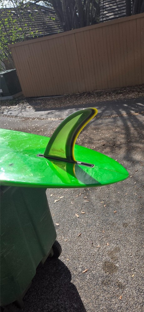 surfboard fin