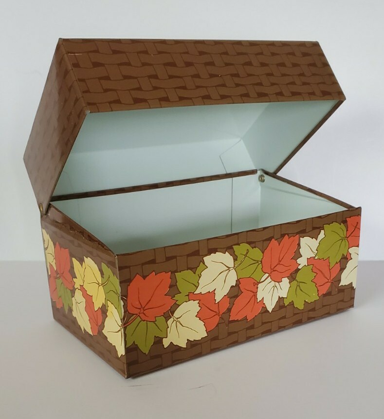 Syndicate Mfg. Co. Metal Recipe Brown Box With Leafs