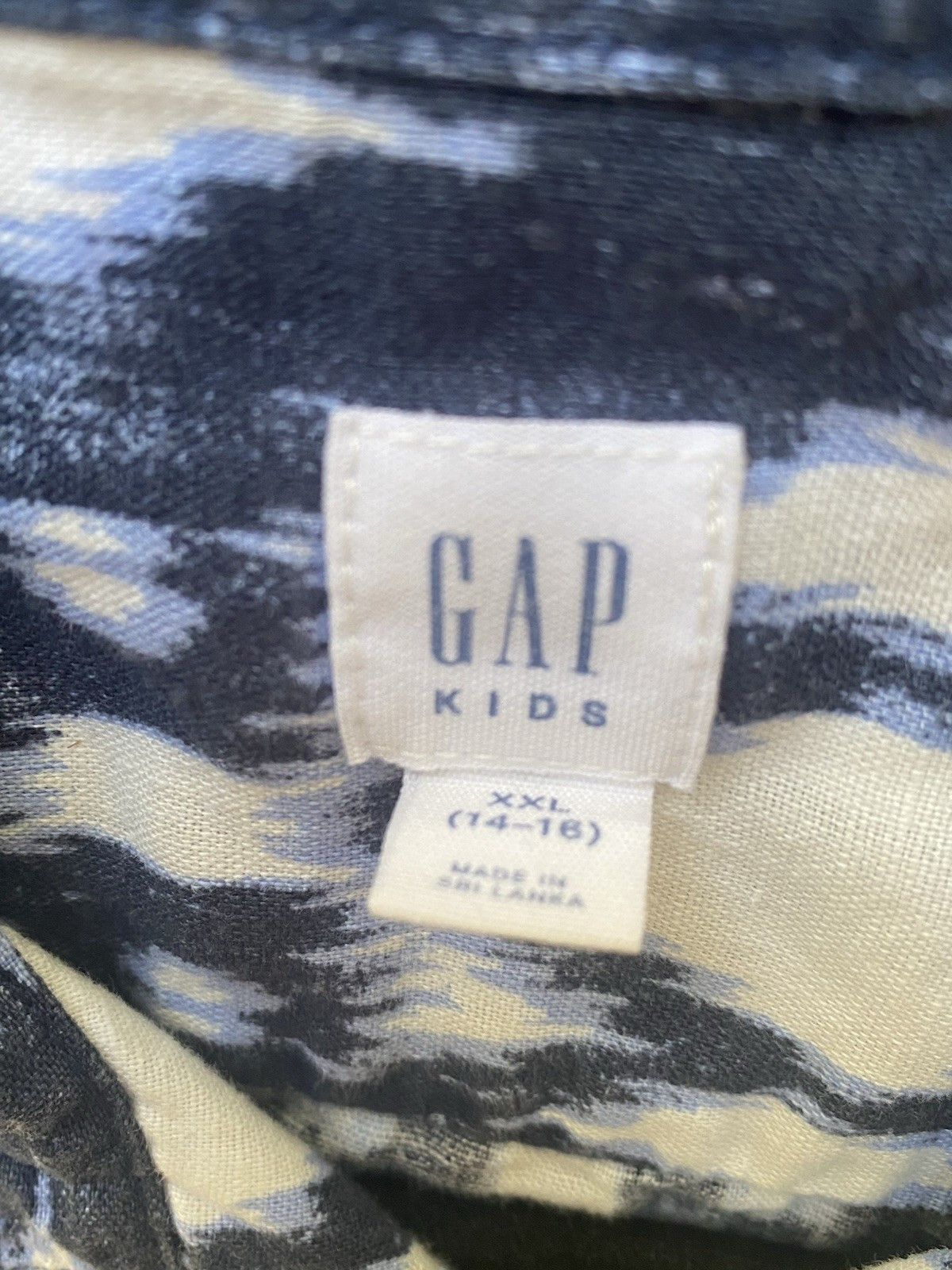 Gap Kids Size 14 Husky Blue Cargo Shorts & 14/16 Print Button Down Shirt Light