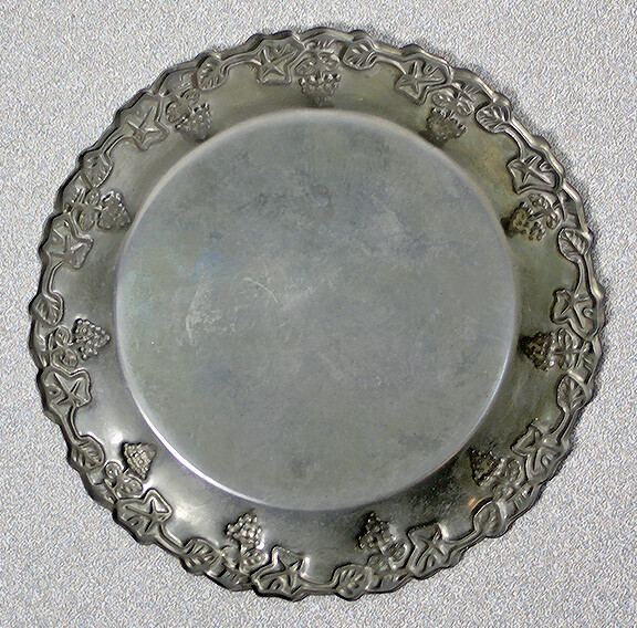 Embossed Silver Plated Etched Grape & Vine Wine Bottle Coaster