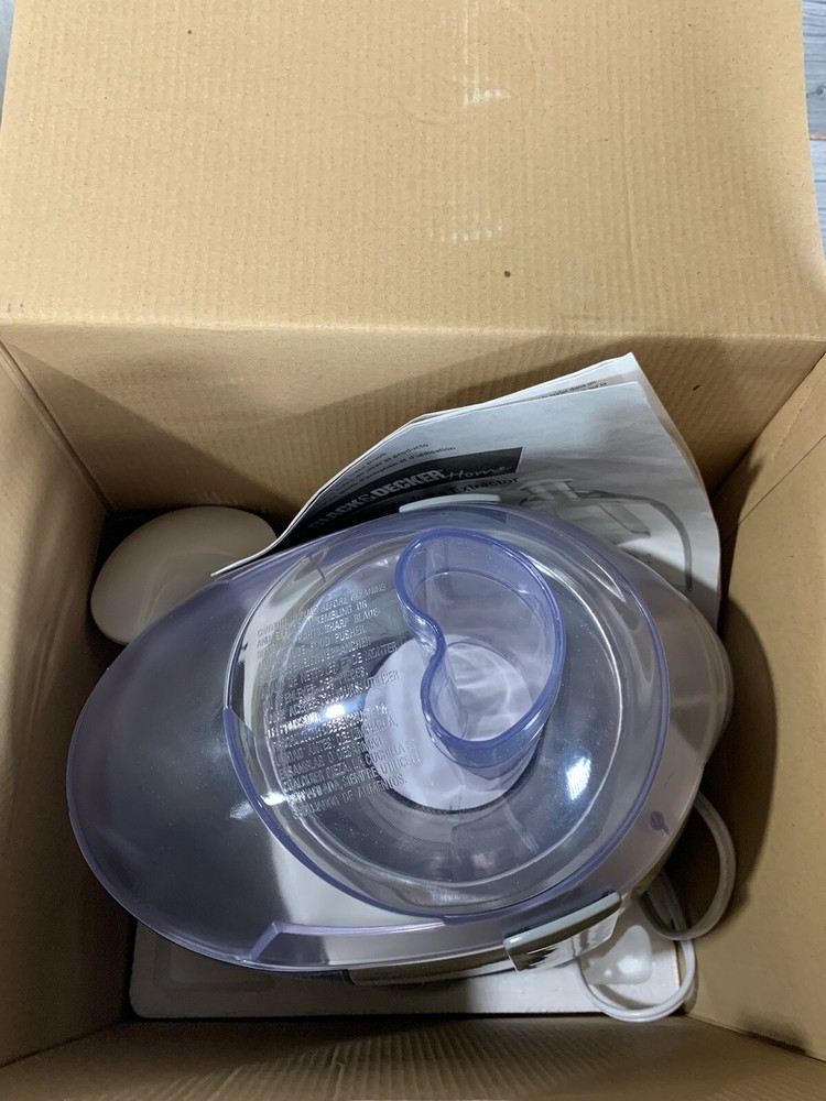 Black & Decker Home Fruit & Vegetable Juice Extractor JE2100 - Open Box