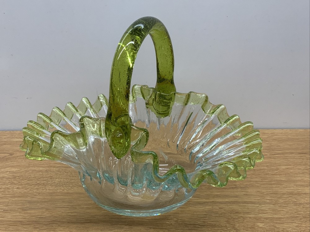 ORIGINAL HAND BLOWN ART GRASS GREEN CLEAR BLUE RUFFLED HANDLED BASKET