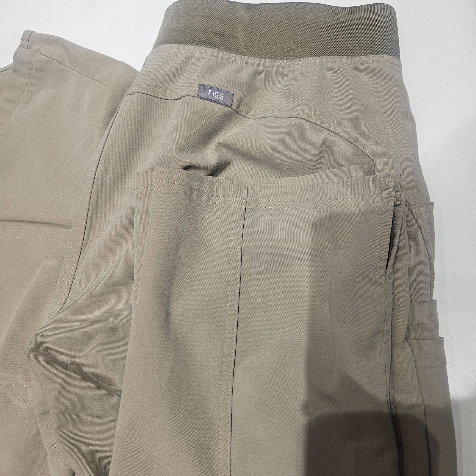 4 sets of Figs Women Catarina Scrubs size medium Lot