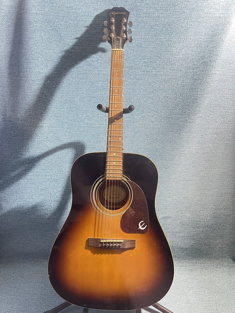 Epiphone Acoustic PR-150VS W / Case