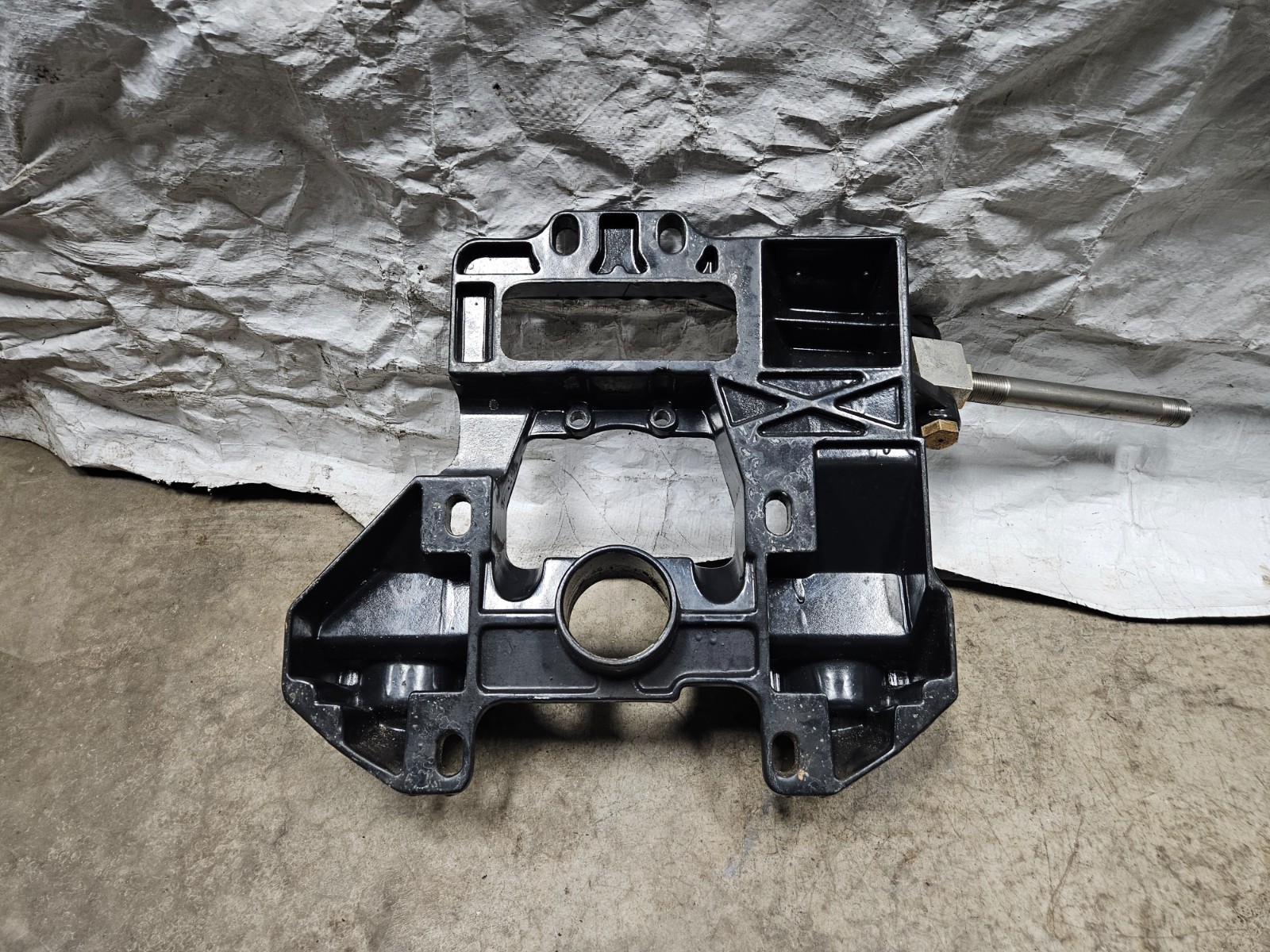 OMC Cobra Volvo SX 5.0 Out Drive Inner Transom Plate Mount 3868030 3652273