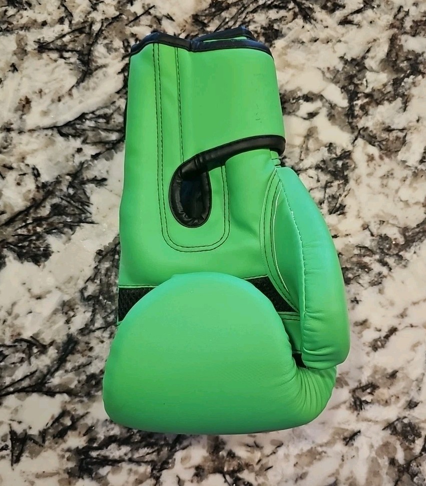 Dribble Up Smart Boxing Gloves Small - Includes Gloves Only