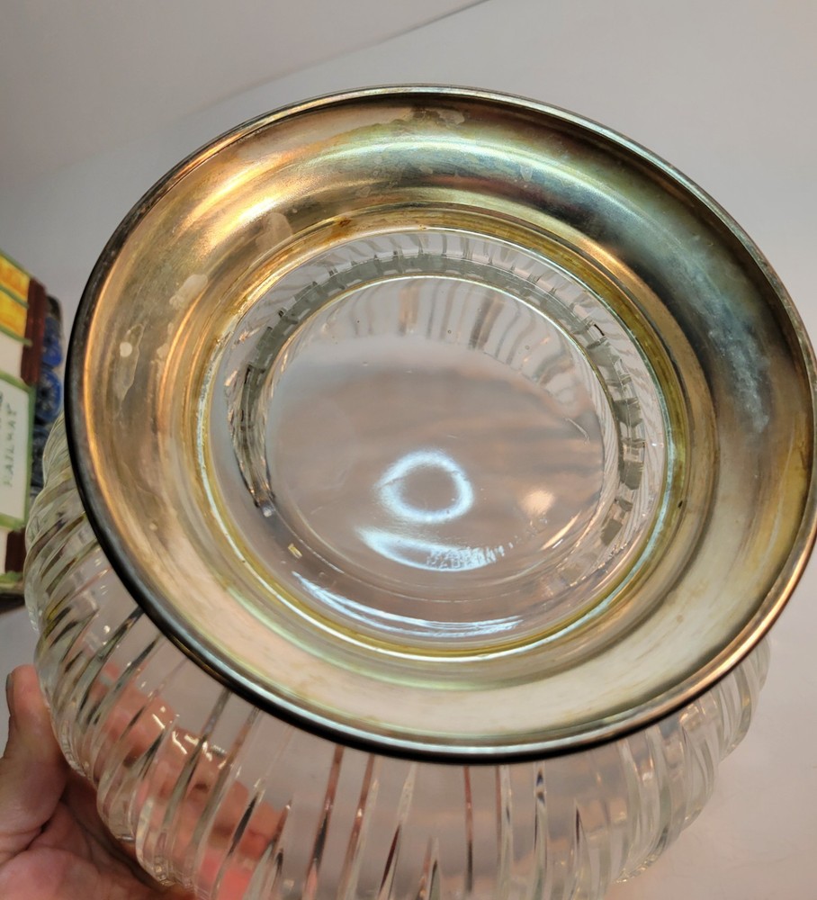 Godinger Crystal Bowl With Silver Plate Base